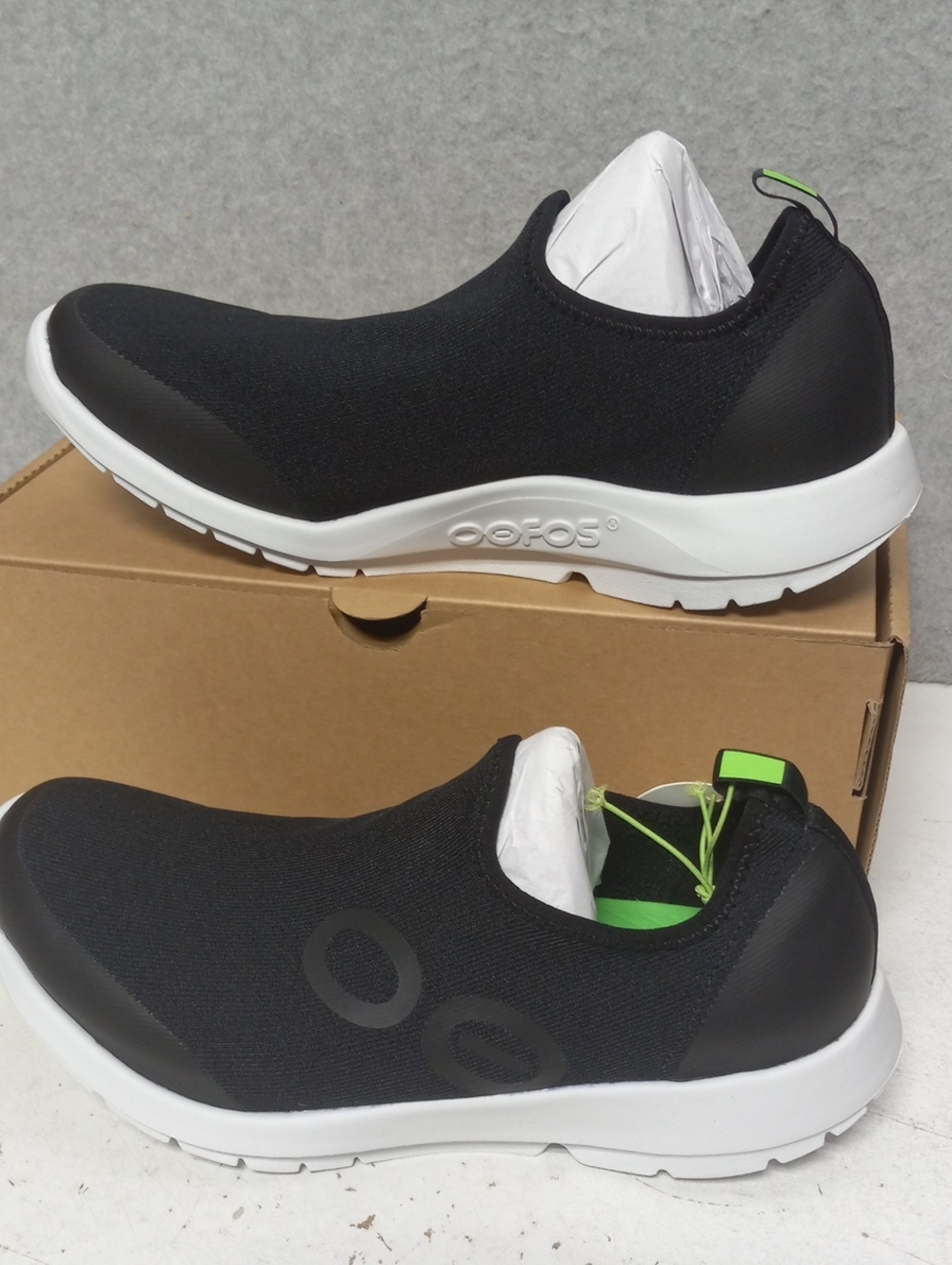 OOFOS Black Sport Slip-On Oomg Shoes Womens Sz 10